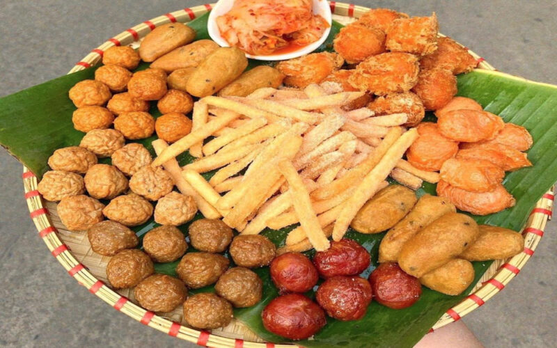 COMBO 3 (( CÁ VIÊN, BÒ VIÊN, TÔM VIÊN, XÚC XÍCH, NEM CHUA RÁN, KHOAI TÂY CHIÊN, KHOAI LANG KÉN, PHÔ MAI QUE ))